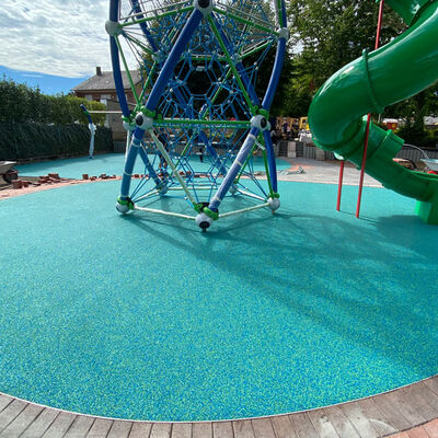 playground-safety-installation-binder-porplastic.dab2f059